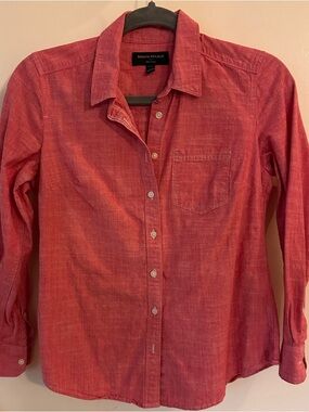 Banana Republic women’s Red Button-Up Shirt size XS heathered linen
